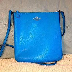 Coach North South Crossbody Sky blue EUC